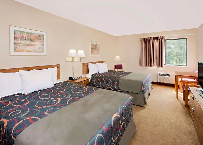 Days Inn By Wyndham Boonville