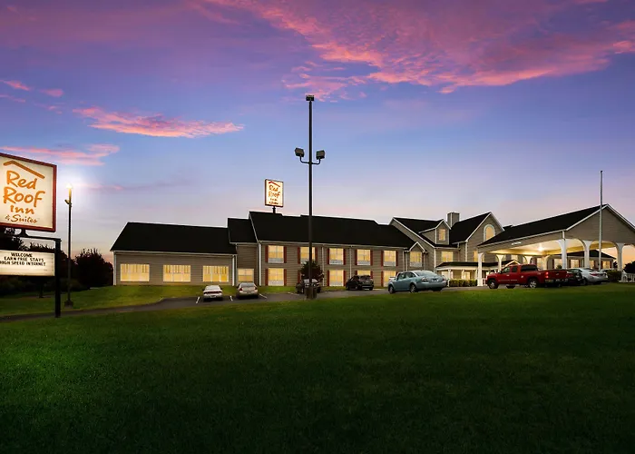 Red Roof Inn & Suites Knoxville East