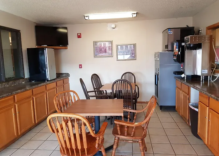 Le Mars Inn And Suites