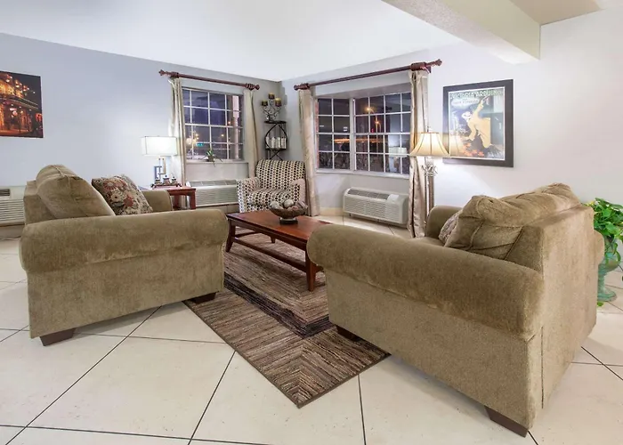 Super 8 By Wyndham West Monroe