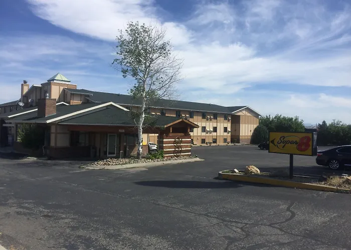 Super 8 By Wyndham Helena