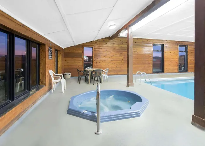 Super 8 By Wyndham Watertown