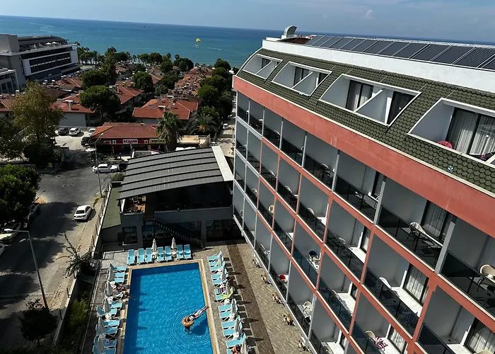 GOLDEN ROCK HOTEL&SPA