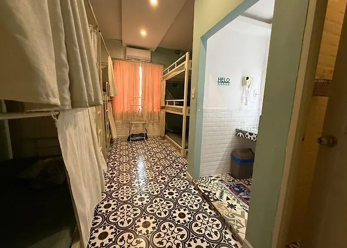 Lily'S Hostel