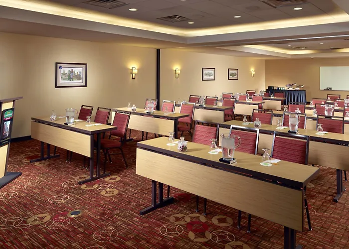 Courtyard By Marriott Downtown