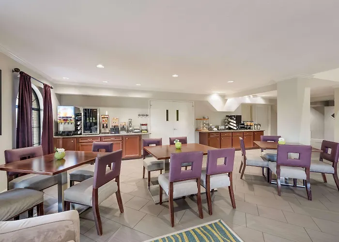 Surestay Hotel By Best Western Deer Park
