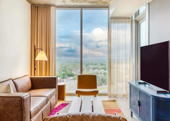 Pets Allowed Hotel Natiivo By Avantstay Modern High-Rise With Rooftop Pool & Skyline Views
