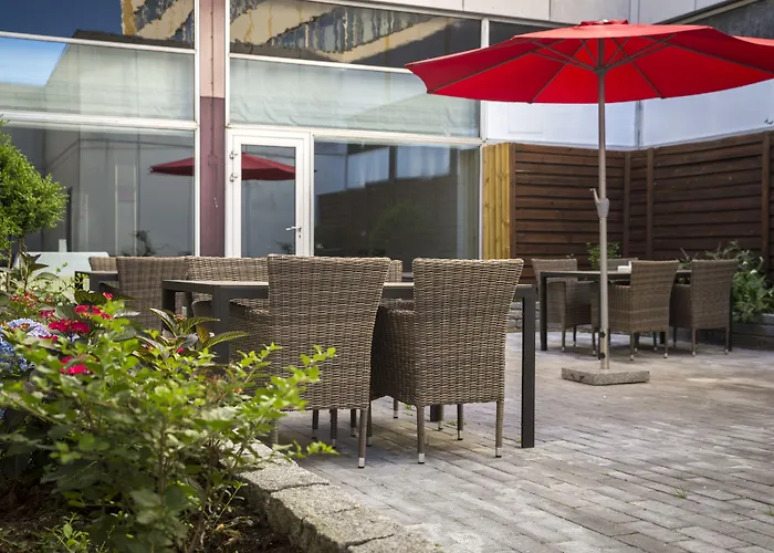 Best Western Plus Airport Hotel