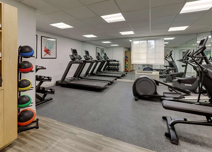 Sonesta Simply Suites Miami Airport Doral