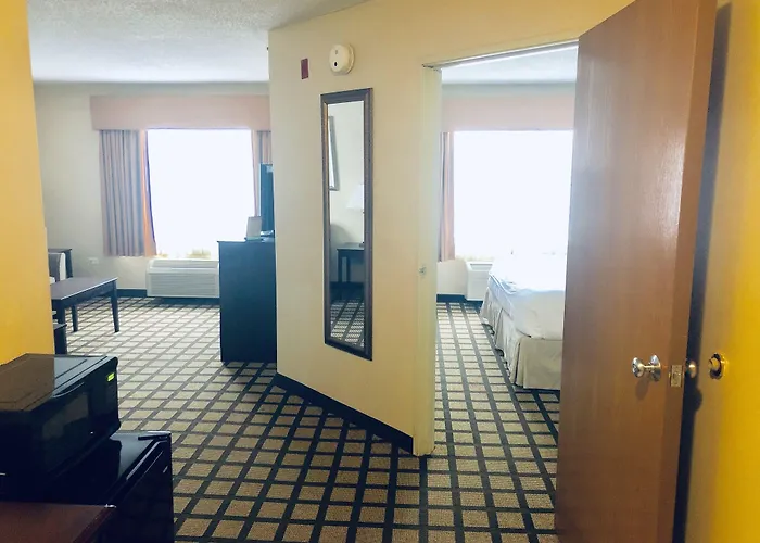 Baymont By Wyndham Gurnee