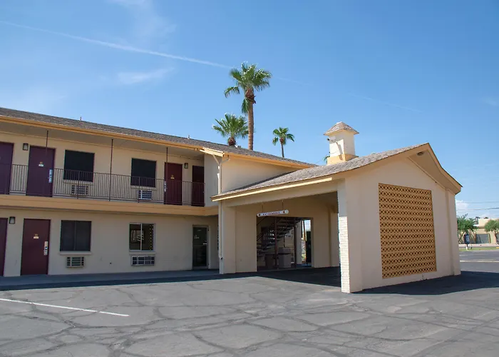 Motel: Travel Inn