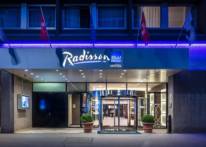 Hotel mit Pool: Radisson Blu, Basel