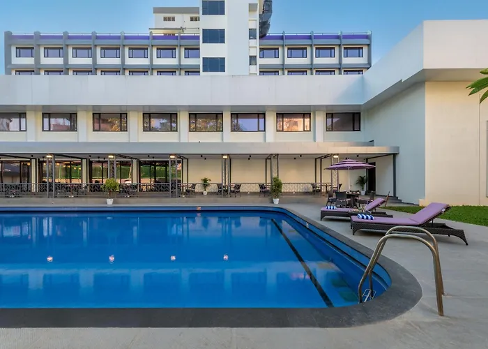 Vivanta Mangalore Oldport Road - Formerly Known As Taj Manjarun