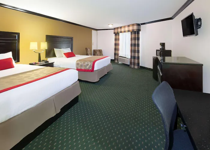 Ramada By Wyndham Ontario Airport & Convention Center