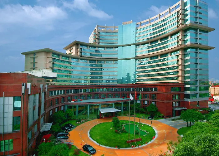 Jin Jiang Pine City