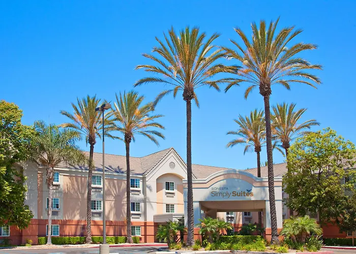 Sonesta Simply Suites Orange County Airport