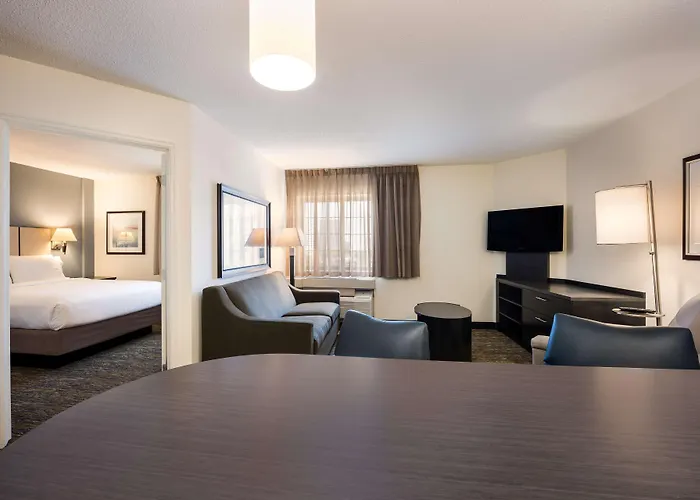 Sonesta Simply Suites Orange County Airport