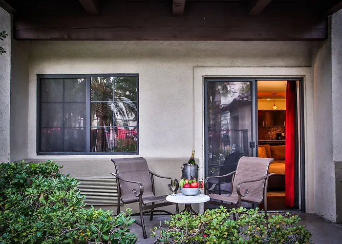 Luxury hotel only: Tuscany Suites & Casino