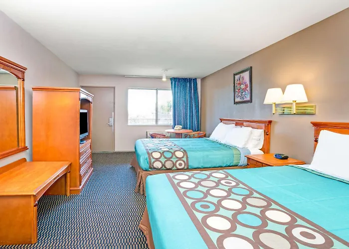 Super 8 By Wyndham Upland Ontario Ca