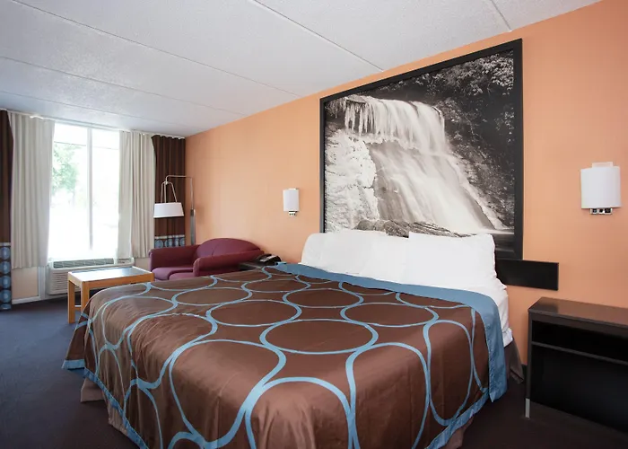 Super 8 By Wyndham Black Mountain Asheville East