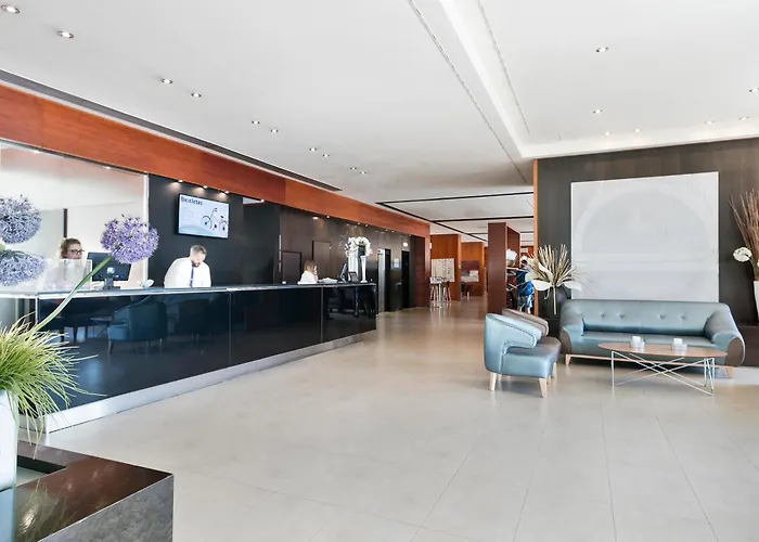 Resort: Hotel Best Front Maritim