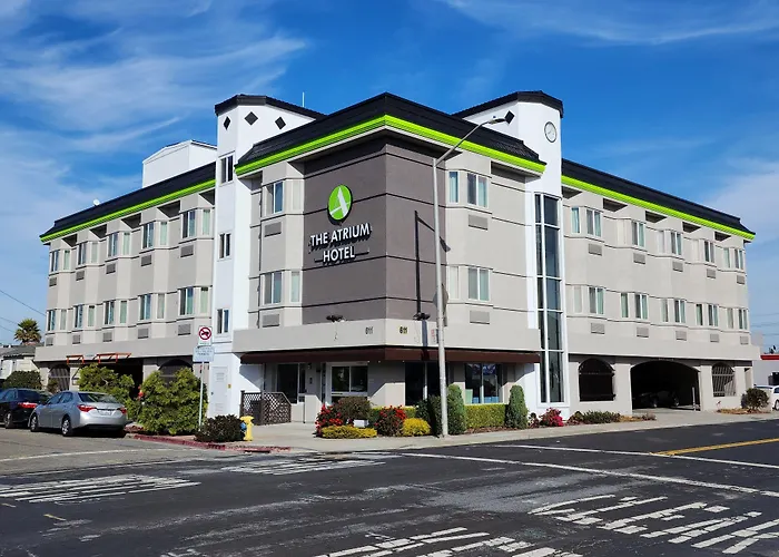 Atrium Sfo Airport - Free Shuttle & Breakfast