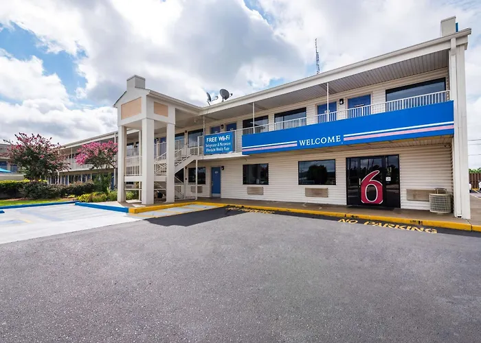 Motel 6-Anniston, Al