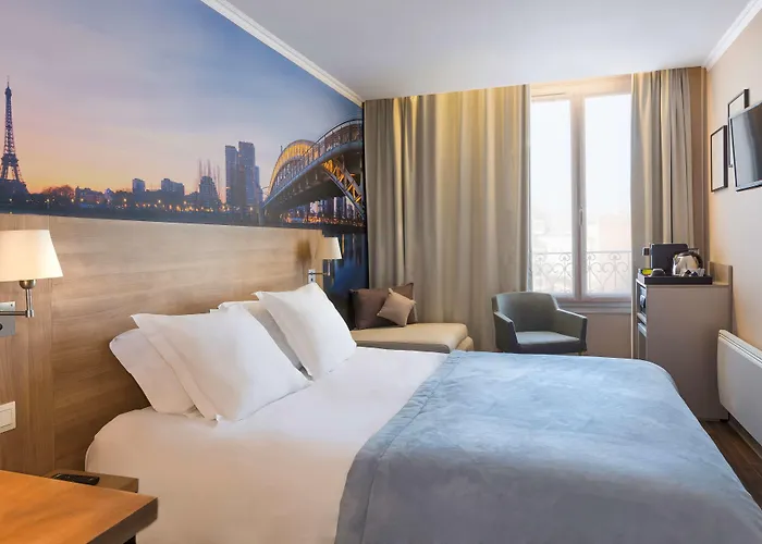 Best Western Rives de Paris La Defense