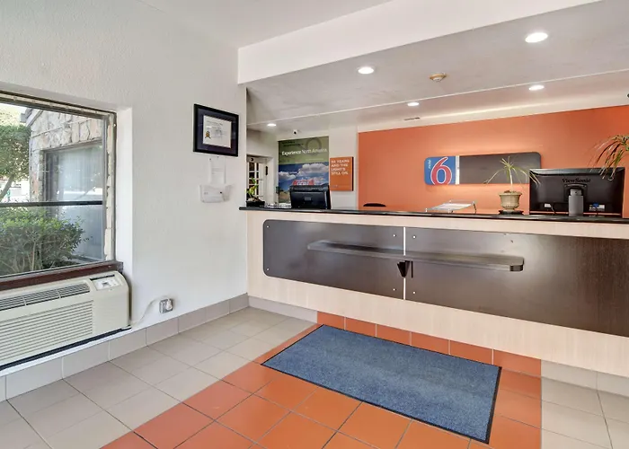 Motel 6-Dallas, Tx - Forest Lane