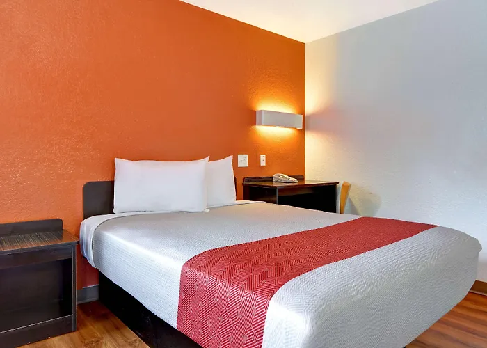 Motel 6 Dania Beach