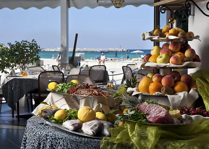 Hotel con piscina: Mira Spiaggia