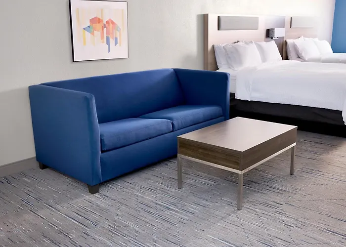 Holiday Inn Express & Suites Chicago West - Oak Park By Ihg