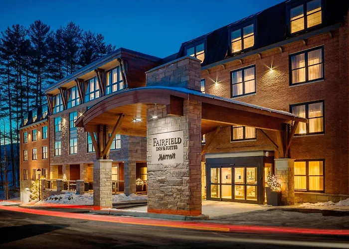 Hot Tub in Room Fairfield By Marriott Waterbury Stowe