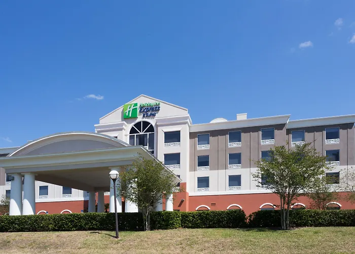 Holiday Inn Express Hotel & Suites Tampa-Fairgrounds-Casino By Ihg