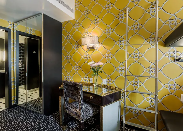 45 Times Square Hotel