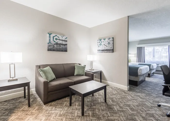 Best Western Plus Sebastian Hotel & Suites