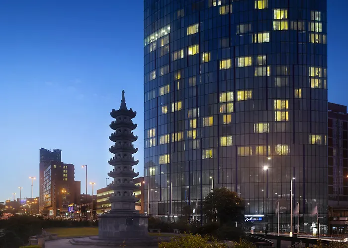 Radisson Blu ,