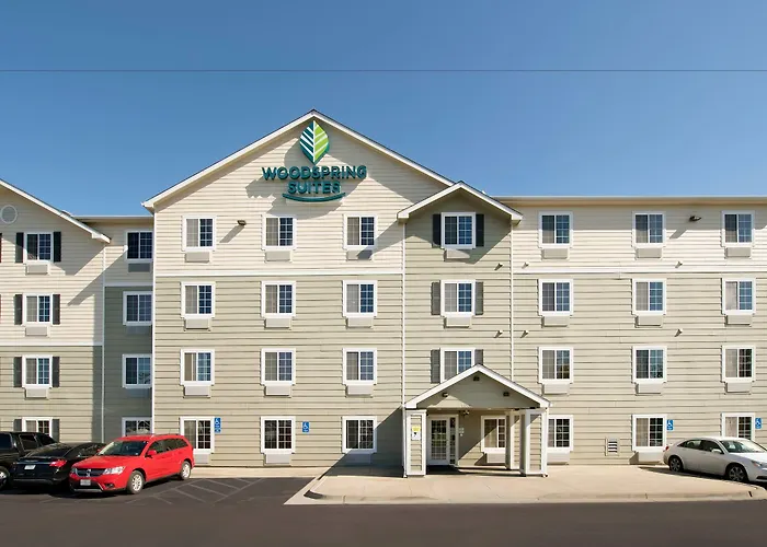 Trip to College Extended Stay America Select Suites - Kansas City - South - I-49
