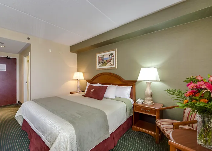 Monte Carlo Inn Vaughan Suites