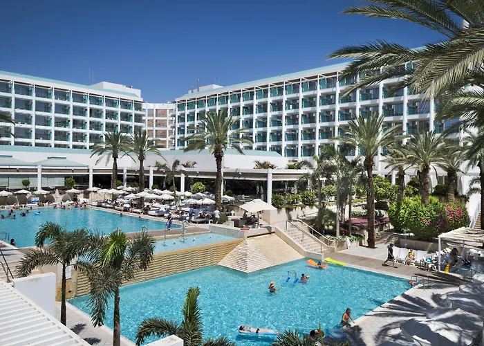 Hotel with pool: Yam Suf By Isrotel Collection