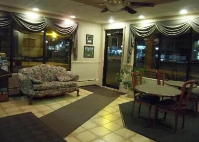 Colonie Inn And Suites