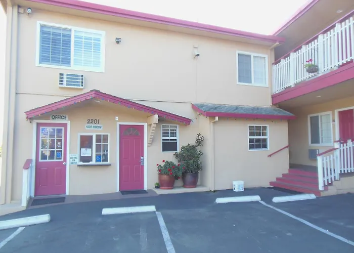 Sealamp Inn