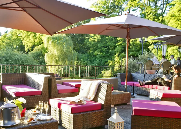 Animaux admis Les Glycines - Restaurant&Spa
