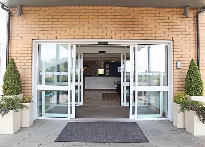 Holiday Inn Express Braintree By Ihg
