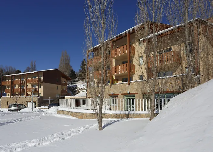 Hoteles con Jacuzzi Résidence Néméa Les Chalets Du Belvédère