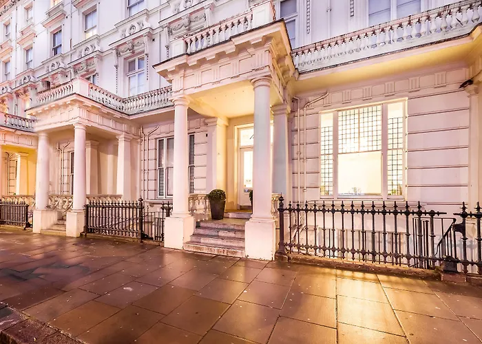 Hyde Park Executive Apartments