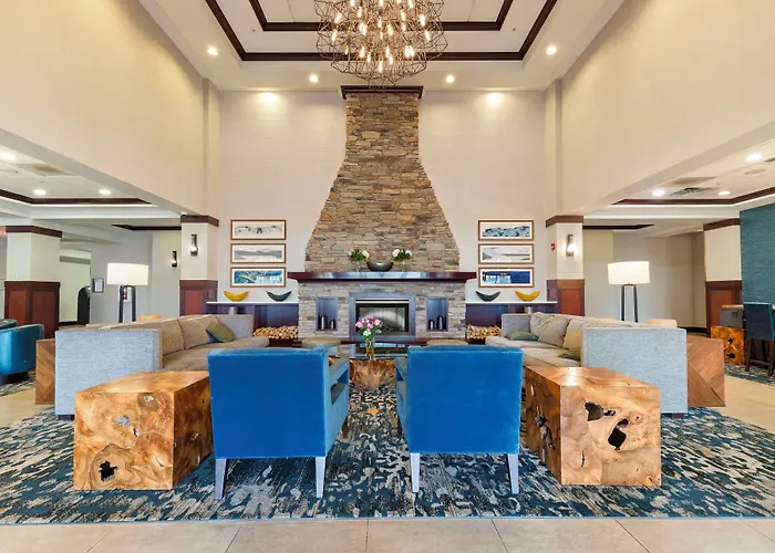 Hotels with tennis Doubletree By Hilton Front Royal Blue Ridge Shadows