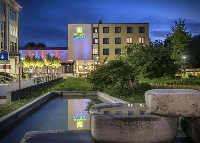 3 SterneHotel Holiday Inn Express Singen By Ihg