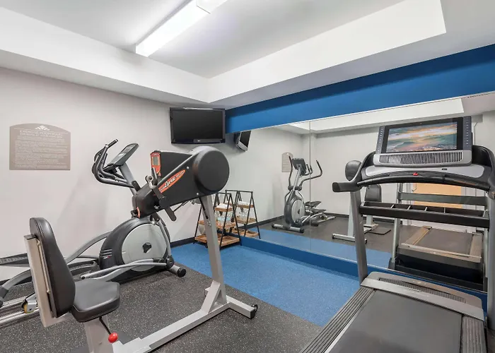 Microtel Inn & Suites By Wyndham Brooksville