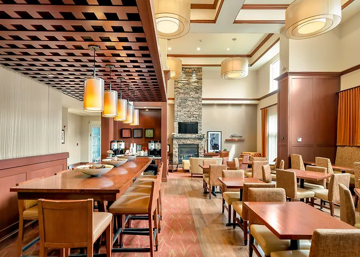 Hampton Inn & Suites Mystic